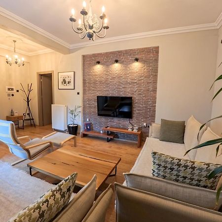 Living Life Apartment Комотини Экстерьер фото