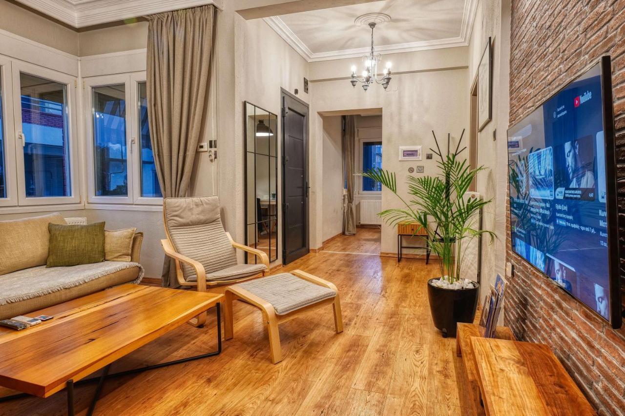 Living Life Apartment Комотини Экстерьер фото